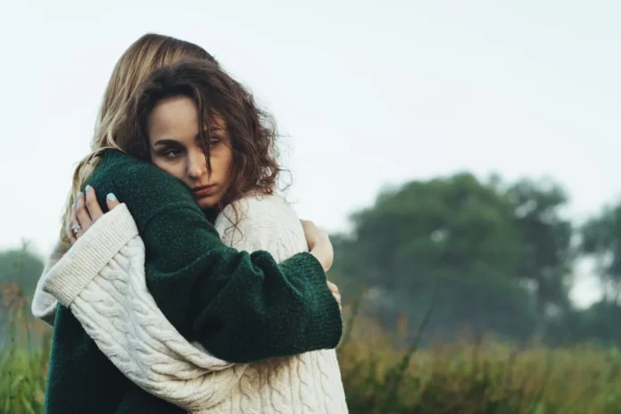 if Bipolar woman loves you, what precautions you should do - None
